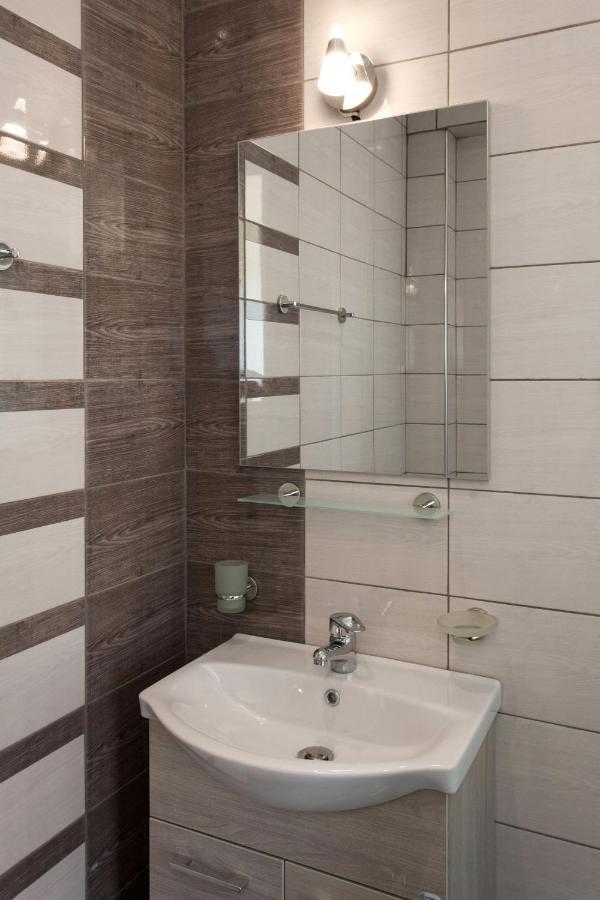 Modern Apt In Glyfada A Breath Away From The Sea - The View Atenas Exterior foto