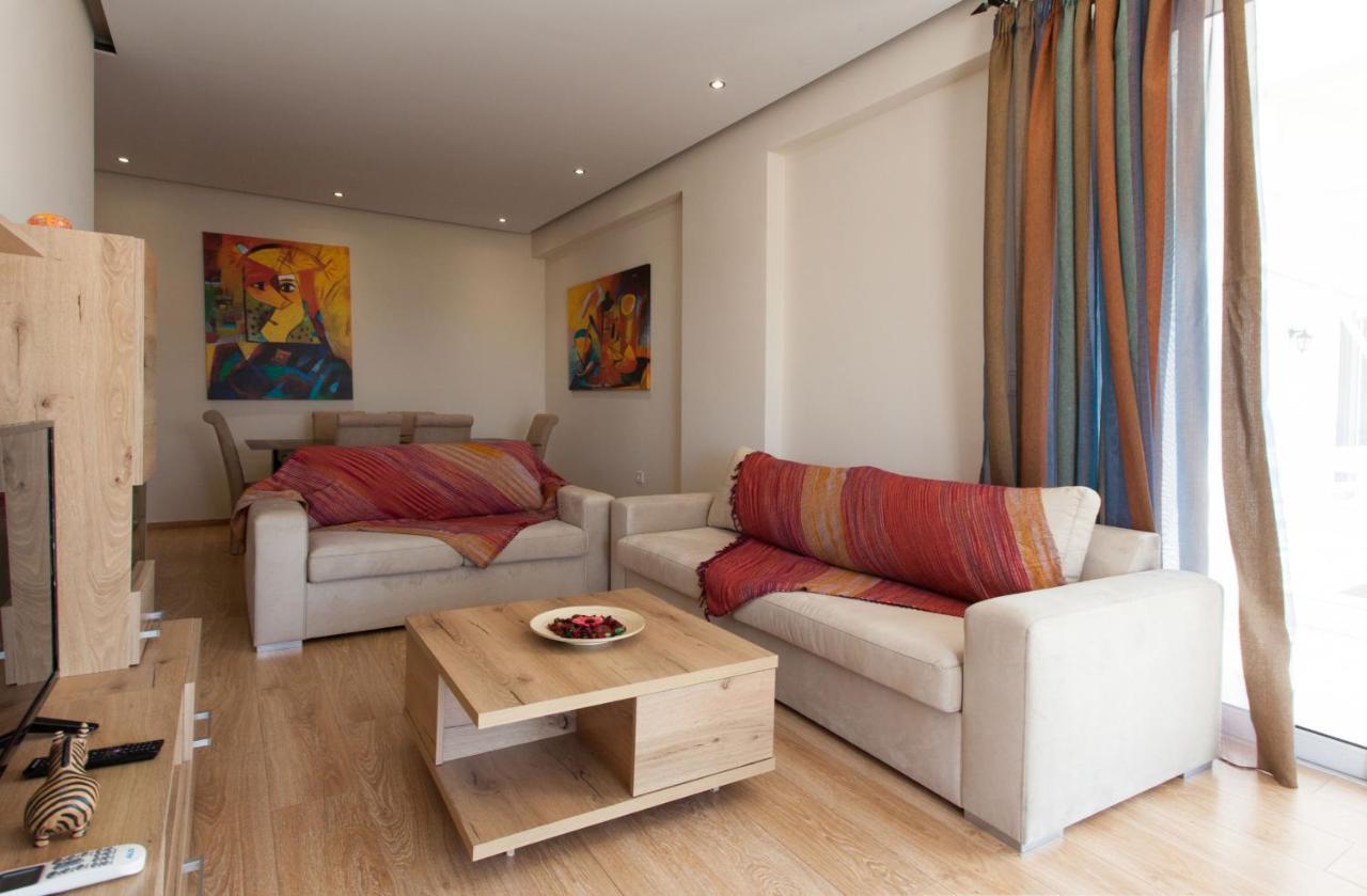 Modern Apt In Glyfada A Breath Away From The Sea - The View Atenas Exterior foto