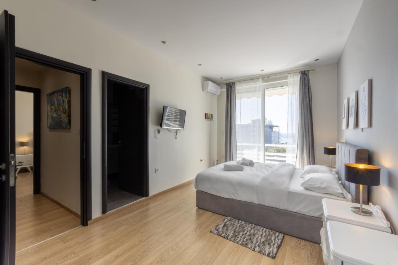 Modern Apt In Glyfada A Breath Away From The Sea - The View Atenas Exterior foto